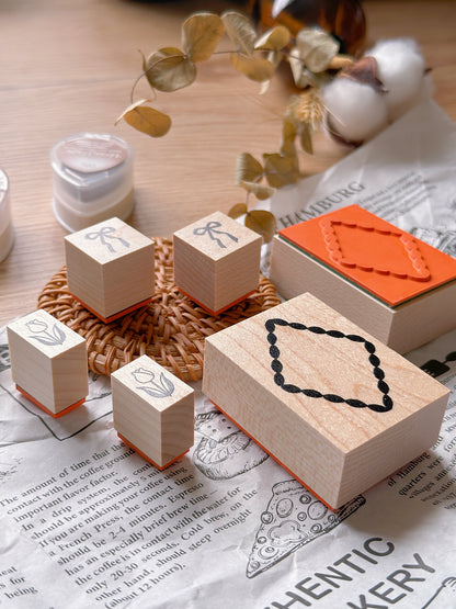 Tulip Flower | Wooden Rubber Stamp