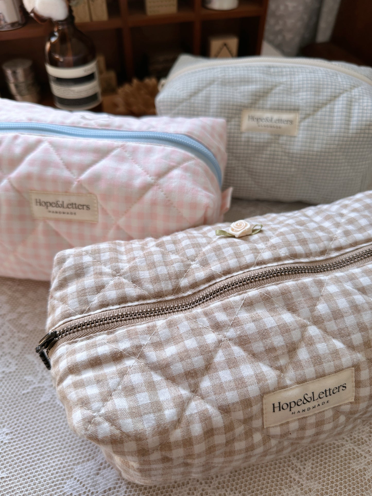 Hopeless Romantic - Honeycomb Heart Make up bag