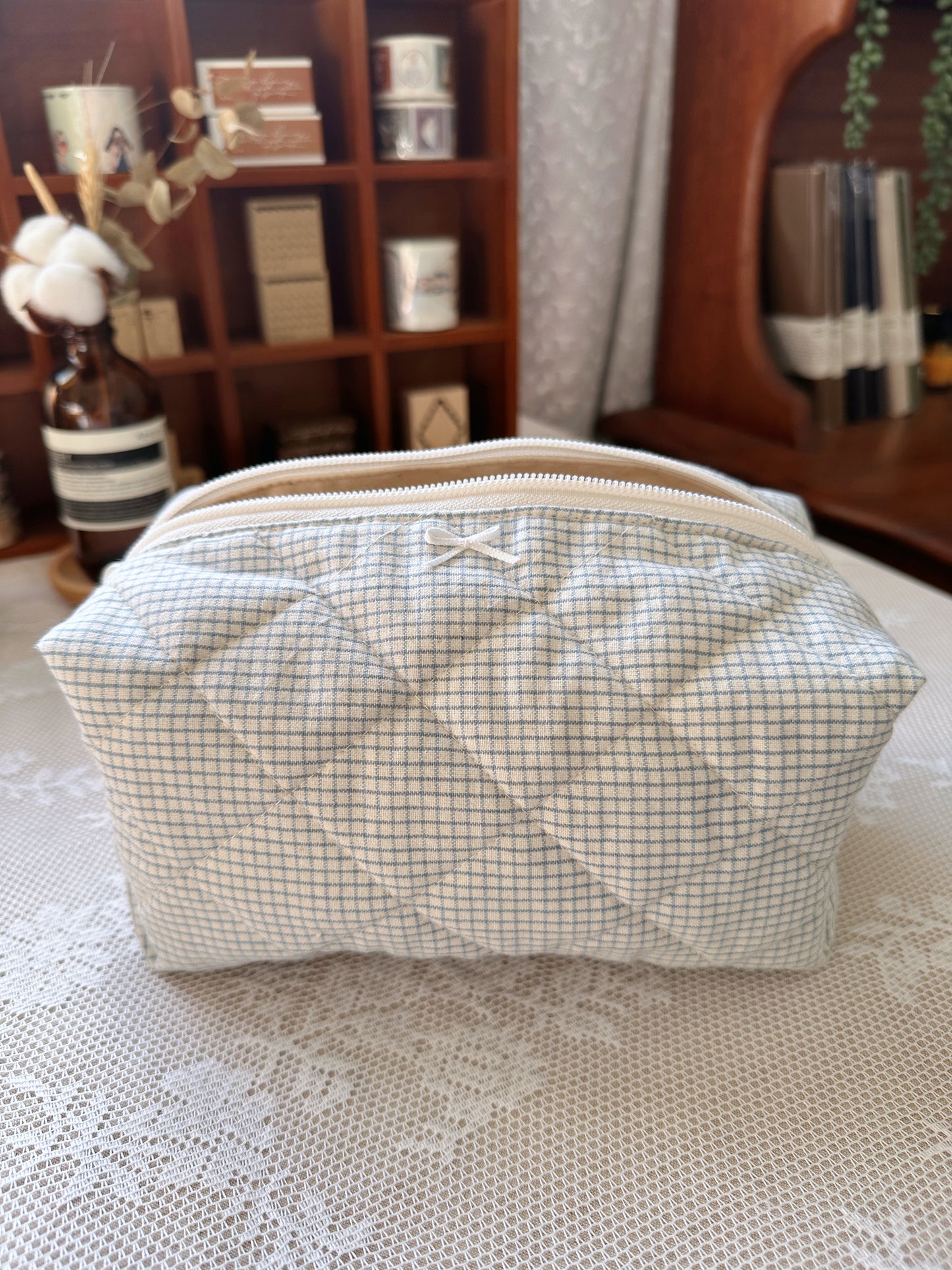 Hopeless Romantic - Whispers of Love Make up bag