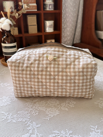 Hopeless Romantic - Honeycomb Heart Make up bag