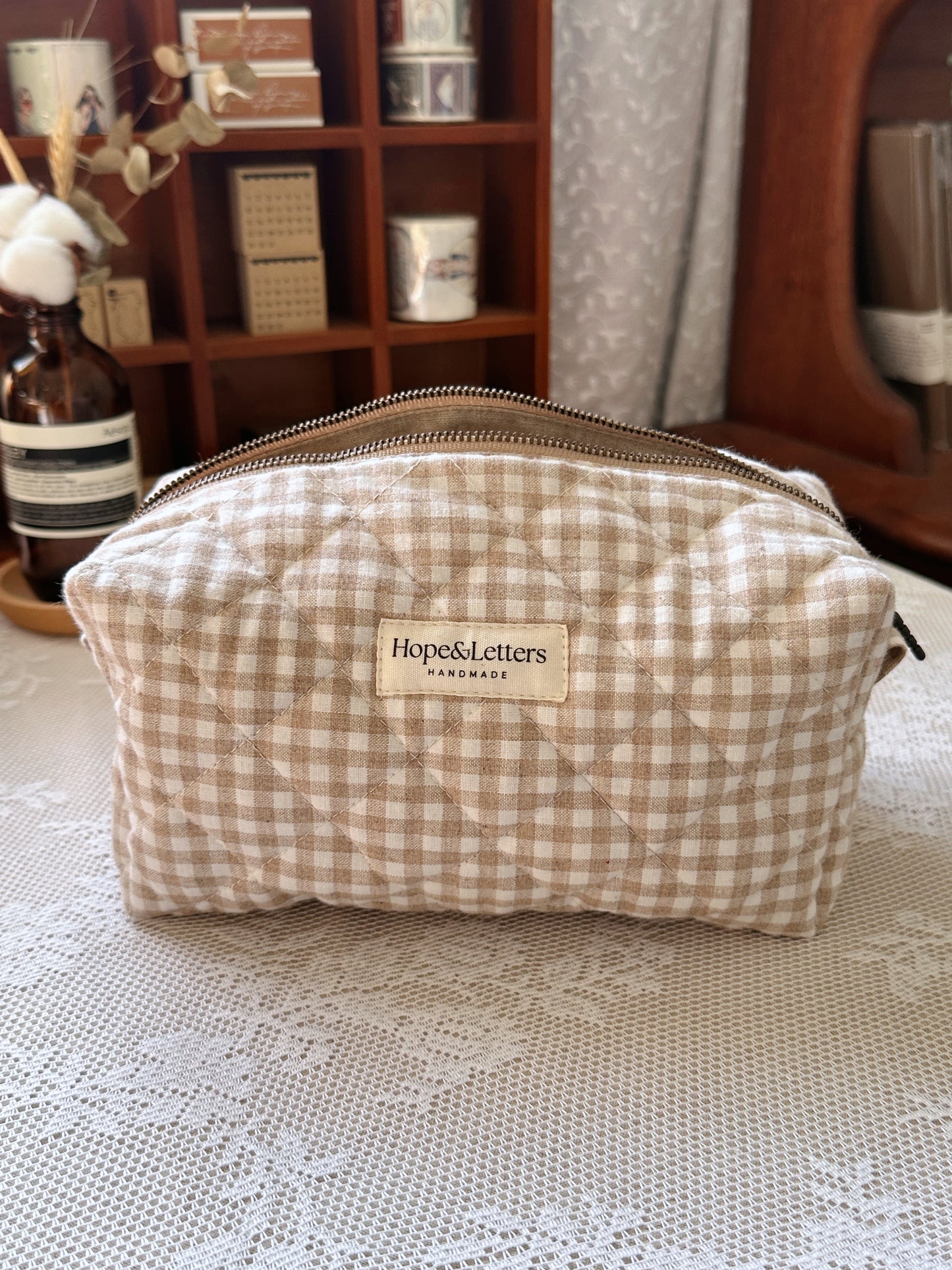 Hopeless Romantic - Honeycomb Heart Make up bag