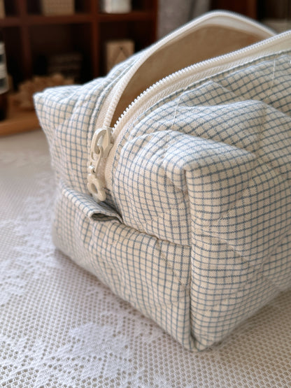 Hopeless Romantic - Whispers of Love Make up bag