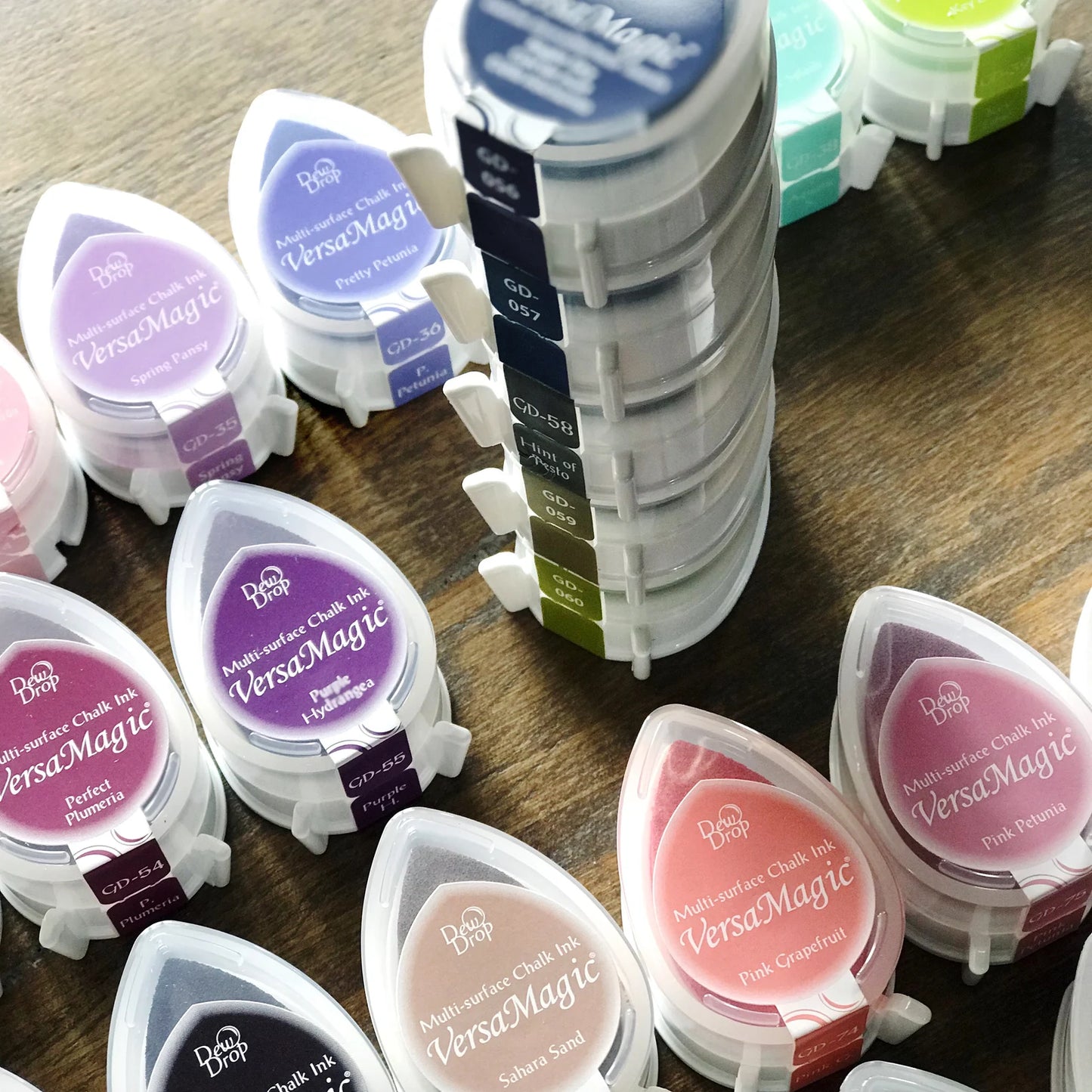 Tsukineko Dew Drop VersaMagic Ink Pad